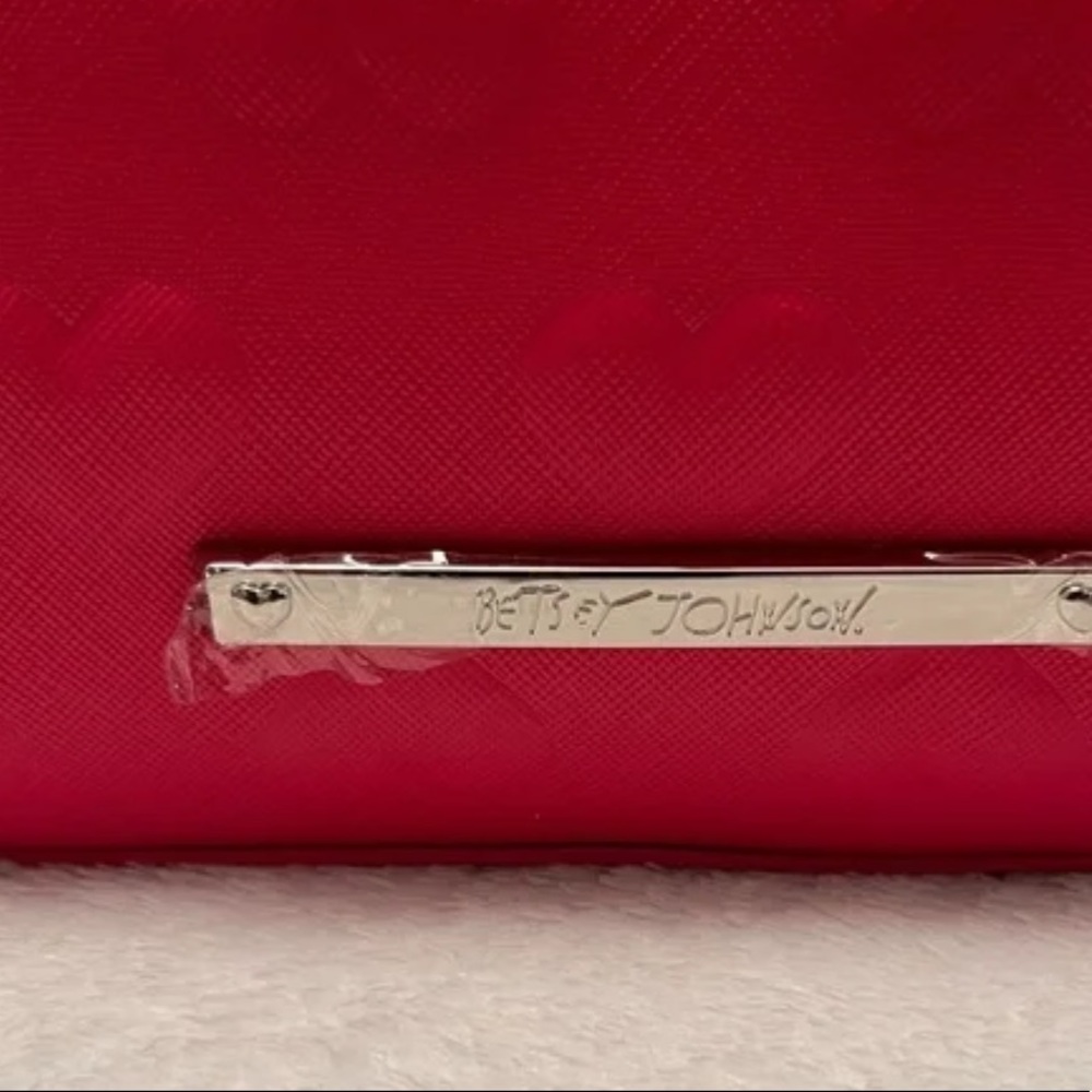 Betsey Johnson Heart Purse hot pink 👛 - Picture 10 of 10